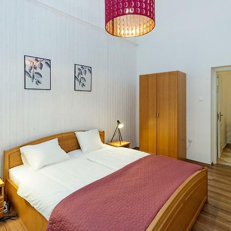 Sophie Apartman Eger Extérieur photo